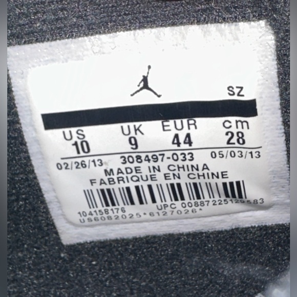 Size 10 - Jordan 4 Retro Green Glow - Picture 6 of 6